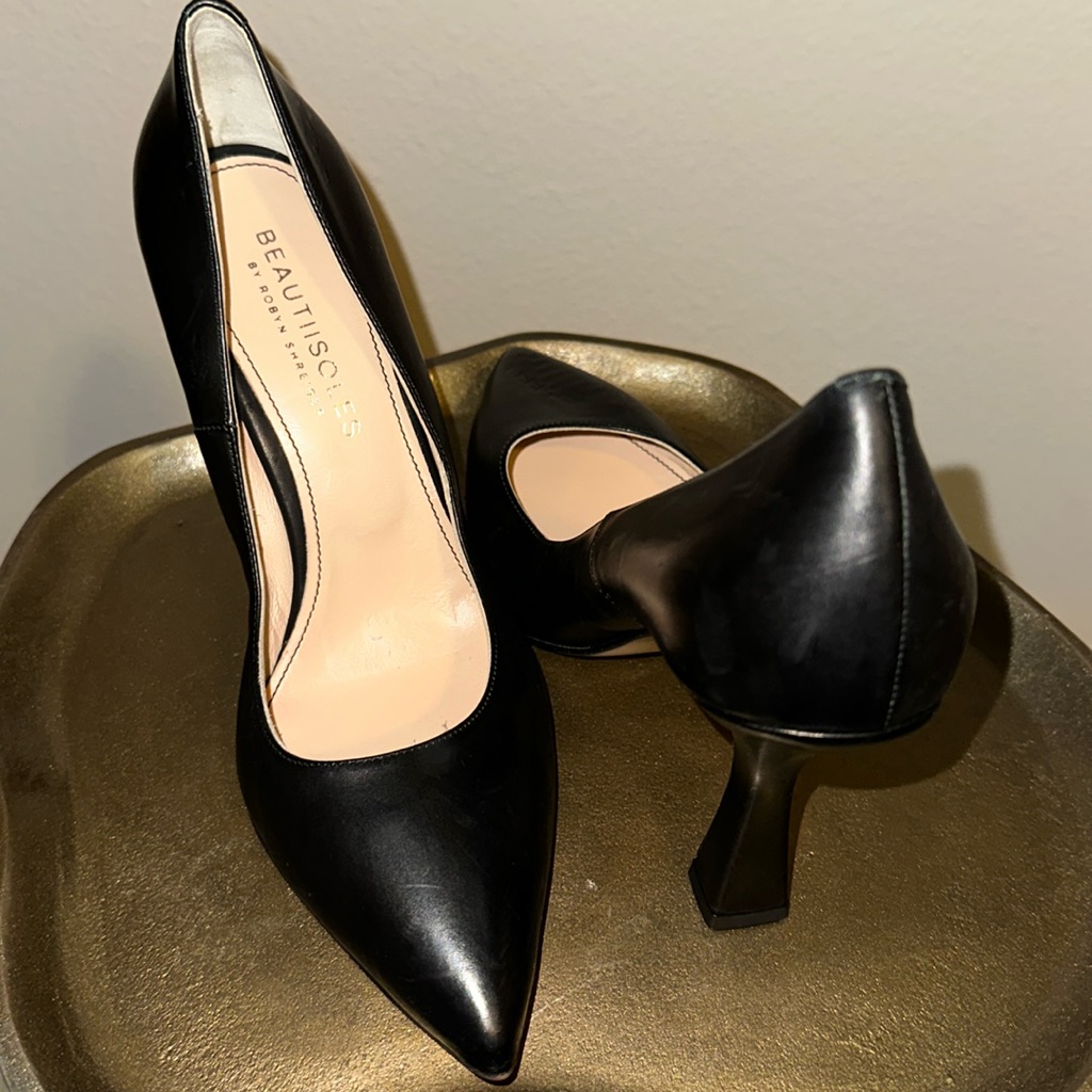 Beautiisoles By Robyn Shreiber Black Pumps Size 8
